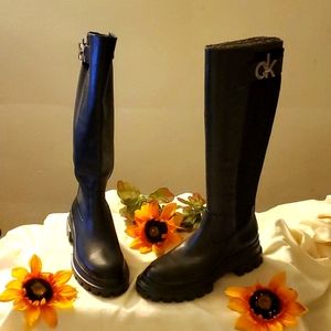 Women's Calvin Klein Lonie Cow Roma Black Boot, Brand New size 5.